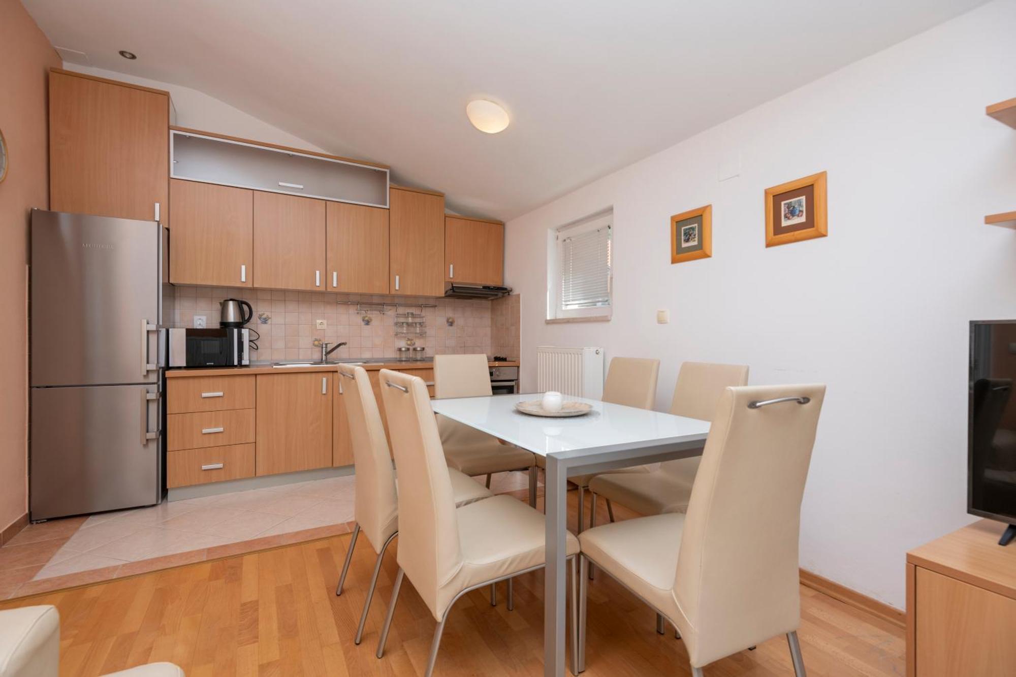 Family Apartments Marita 마카르스카 외부 사진